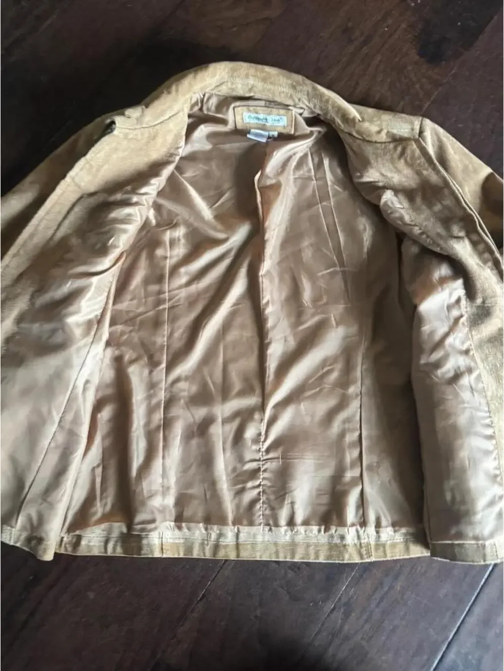 Y2K genuine 100% suede leather jacket in the dreamiest warm camel tan.